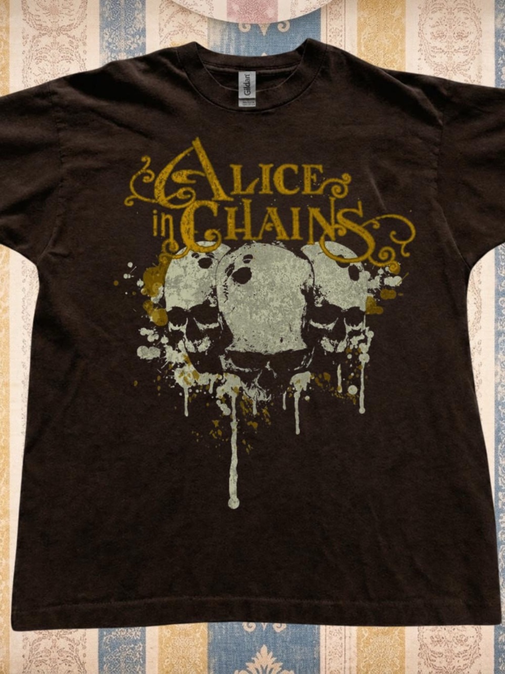 Gildan Black Alice In Chains Skull Graphic Tee